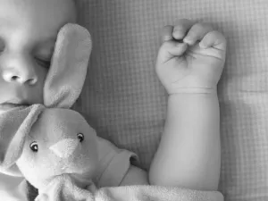 Atrakcyjne wyposażenie ułatwiające opiekę nad dzieckiem